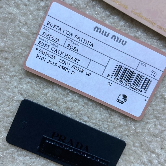 Miu Miu pink wristlet+ card case set - Picture 15 of 17